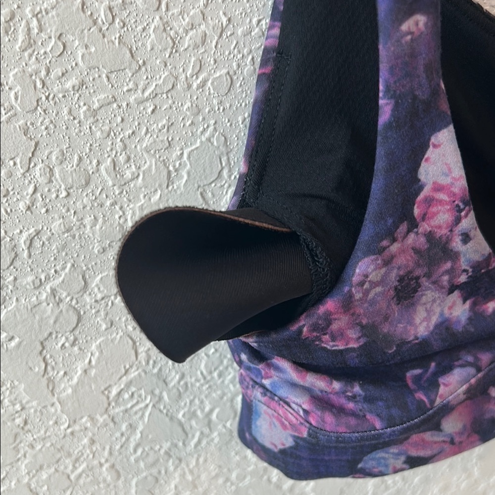 Athleta Exhale Sports Bra - Picture 5 of 7